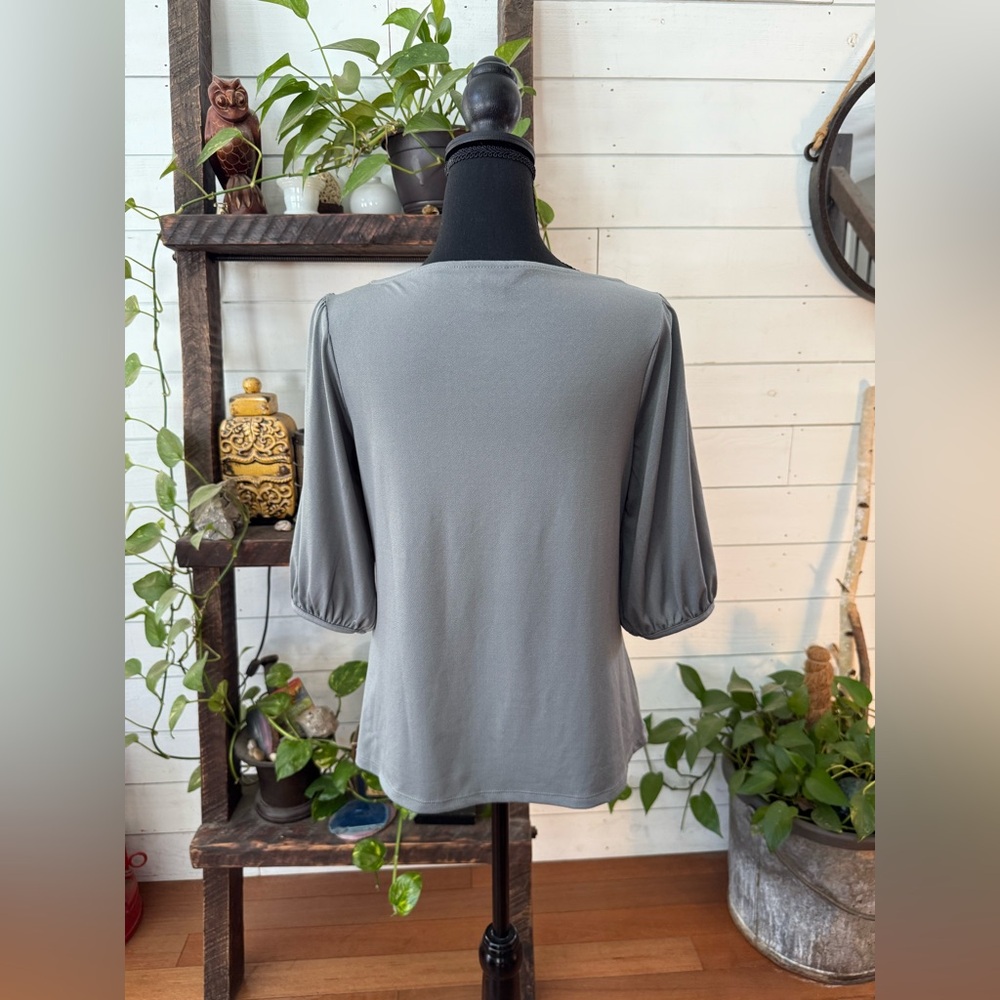 H&M Gray Women's Blouse - Picture 9 of 17